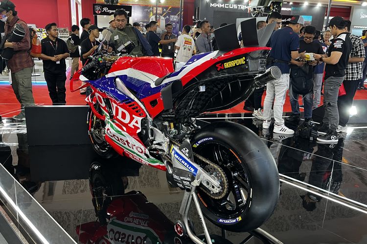 Honda, One Heart, FIFAstra, MotoGP, Joan Mir, Lihat Motor Balap Joan Mir di IIMS 2026, Logo One Heart Pindah