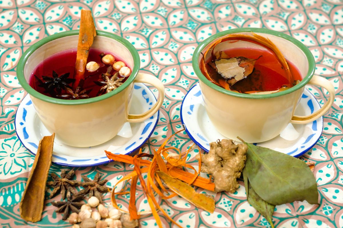 minuman rempah, resep minuman rempah, Minuman rempah, minuman untuk flu, minuman rempah untuk batuk, minuman rempah untuk pilek, 4 Minuman Rempah, Cocok Diminum Saat Pilek dan Batuk, 1. Resep Wedang Secang Susu, 2. Minuman rempah Wedang Jahe Serai, 3. Resep Wedang Jahe Jeruk Nipis, 4. Minuman Rempah Wedang Uwuh