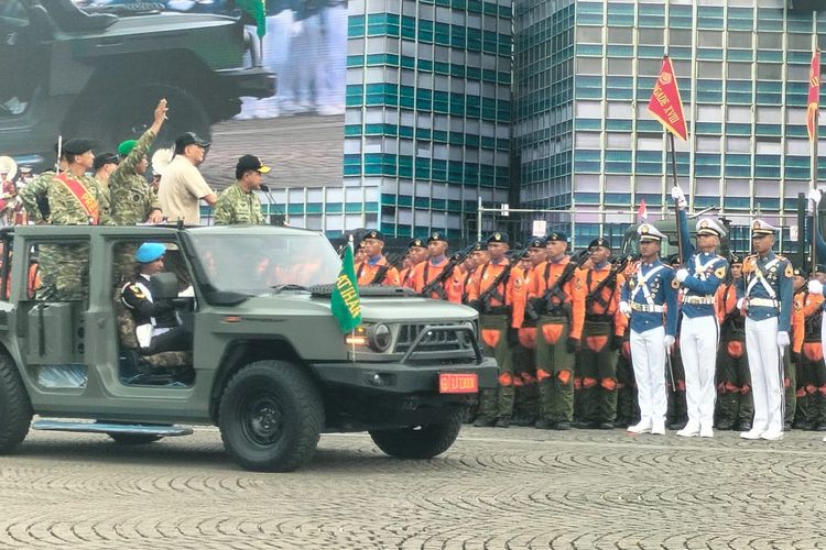 Panglima TNI, HUT Ke-80 TNI, hut ke-80 tni di monas, HUT ke-80 TNI di Monas: Parade Alutsista, Doorprize 200 Motor, Makan dan Sembako Gratis