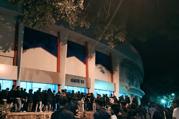 Liga Indonesia, Arema FC, Liga 1, suporter, Stadion Kanjuruhan, Tragedi Kanjuruhan, kanjuruhan, tragedi kanjuruhan 1 oktober 2022, Mengenang Tragedi Kanjuruhan: Duka Abadi Arema dan Sepak Bola Indonesia