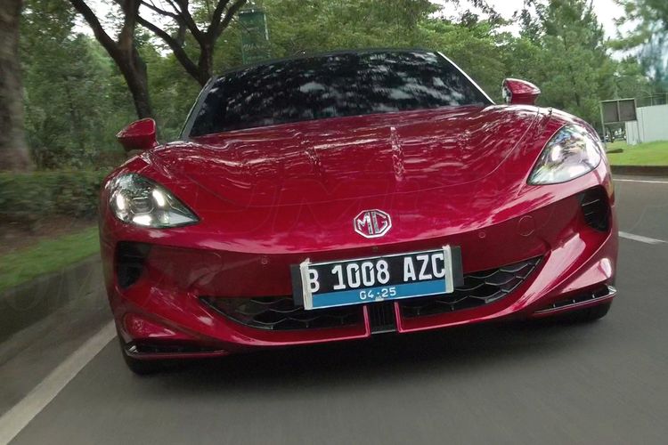 mobil listrik, MG Motor Indonesia, SPKLU, Nataru, Barang-barang yang Wajib Dibawa Saat Libur Nataru Naik Mobil Listrik