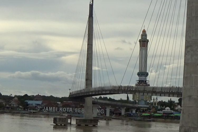 tol pertama di jambi, jalan tol pertama di jambi, tempat wisata di dekat tol pertama di jambi, tempat wisata sekitar tol pertama di jambi, rekomendasi tempat wisata di jambi, tempat wisata gratis di jambi, Tol Pertama di Jambi, Ini 15 Tempat Wisata Dekat Exit Tol, 1. Pondok Meja Luar Ruang, 2. Taman Alam Sebapo, 3. Hutan Pinus Kenali Pal XI, 4. Hutan Kota Muhammad Sabki, 5. Tugu Keris Siginjai, 6. Wisata Kampoeng Radja, 7. Museum Siginjei, 8. Jambi Paradise, 9. Museum Perjuangan Rakyat Jambi, 10. Menara Gentala Arasy, 11. Jembatan Gentala Arasy, 12. Danau Sipin, 13. Candi Muaro Jambi, 14. Sanggar Batik Selaras Pinang Masak, 15. Jamtos Shopping Center