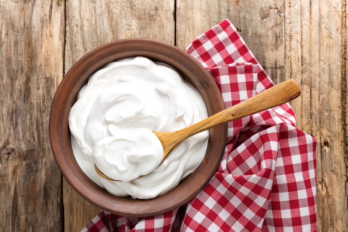 yoghurt untuk diet, manfaat makan yoghurt untuk diet, cara yoghurt menurunkan berat badan, manfaat yoghurt bagi tubuh, yoghurt diet, 4 Manfaat Yoghurt untuk Diet, Mengurangi Nafsu Makan, 1. Mengurangi nafsu makan dan rasa lapar, 2. Meningkatkan metabolisme, 3. Mengurangi lemak perut, 4. Sumber kalsium 