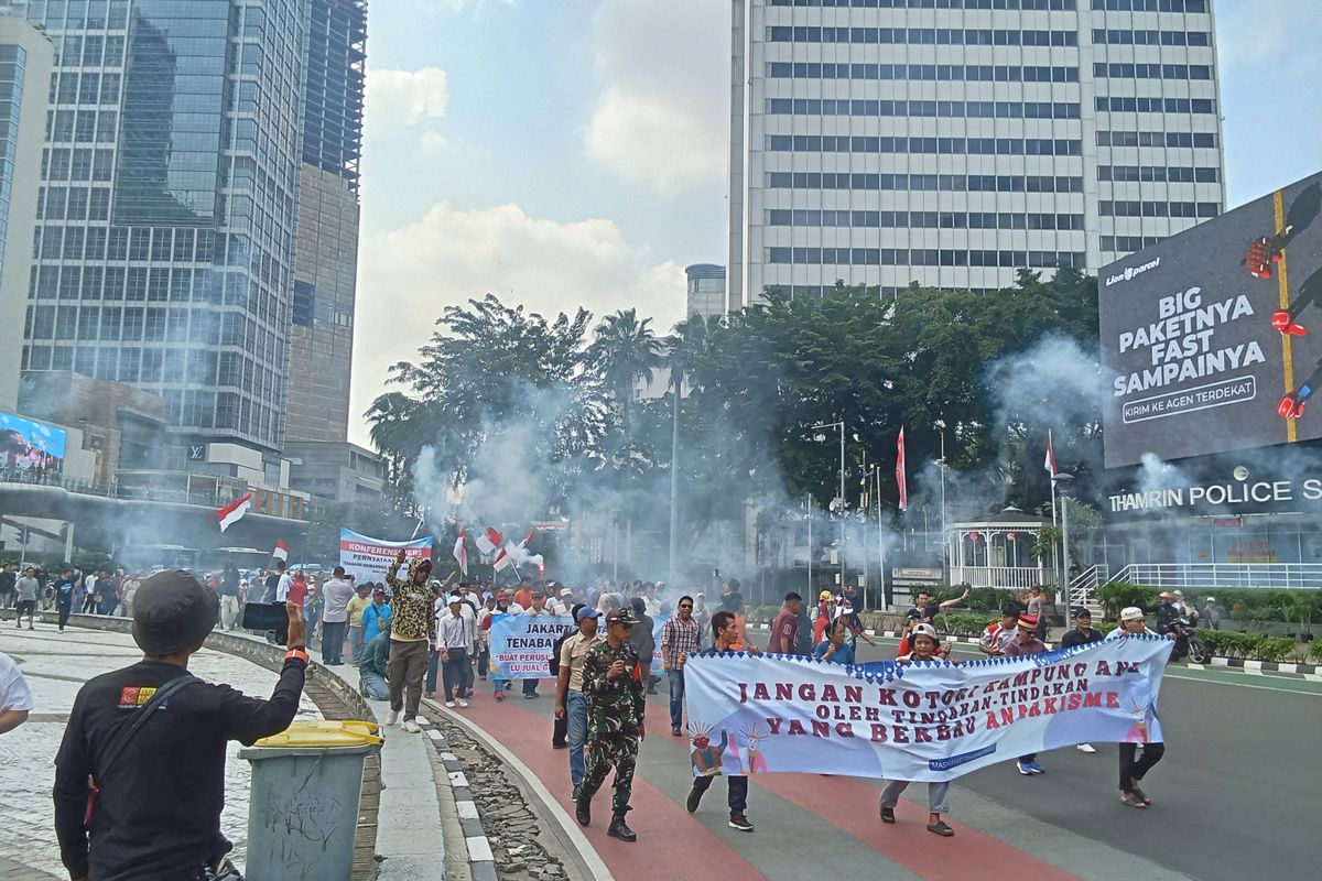 Monas, Tabligh Akbar, Jakmania, Ada Tabligh Akbar Milad The Jakmania ke-28: Polisi Imbau Hindari Kawasan Monas Malam Ini