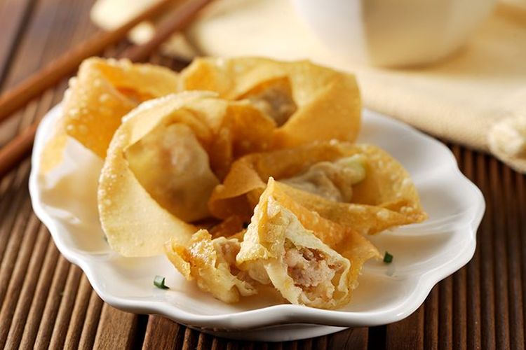 pangsit, cara membuat pangsit, Pangsit goreng, pangsit goreng, resep pangsit renyah, cara bikin pangsit anti bocor, pangsit ayam kucai, Resep Pangsit Renyah Isi Ayam Kucai, Ini Tips agar Kulit Mudah Sobek