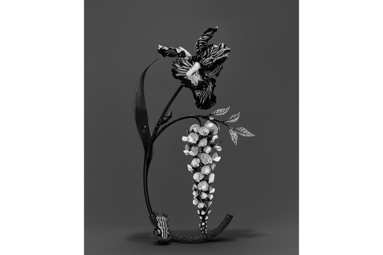 Paris Couture Week 2025, paris couture week 2025, tren paris couture week, tren perhiasan Paris Couture Week 2025, perhiasan unik di Paris Couture Week 2025, jewelry Paris Couture Week 2025, 5 Tren Perhiasan di Paris Couture Week 2025, Ada Tas Berhias Permata, 1. Choker opal, 2. Tas jadi perhiasan, 3. Material tak biasa, 4. Batu kuning langka, 5. Buah segar dan satwa eksotis jadi inspirasi