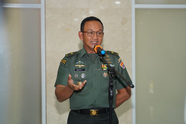TNI Angkatan Darat, PSSI, pelatih sepak bola, TNI AD, Pelatih Sepak Bola, Kadispenad, kadispenad, sertifikasi pelatih sepak bola, Bukan Latihan Militer, Ini Misi TNI AD Kirim Prajurit ke Kursus Pelatih Sepak Bola