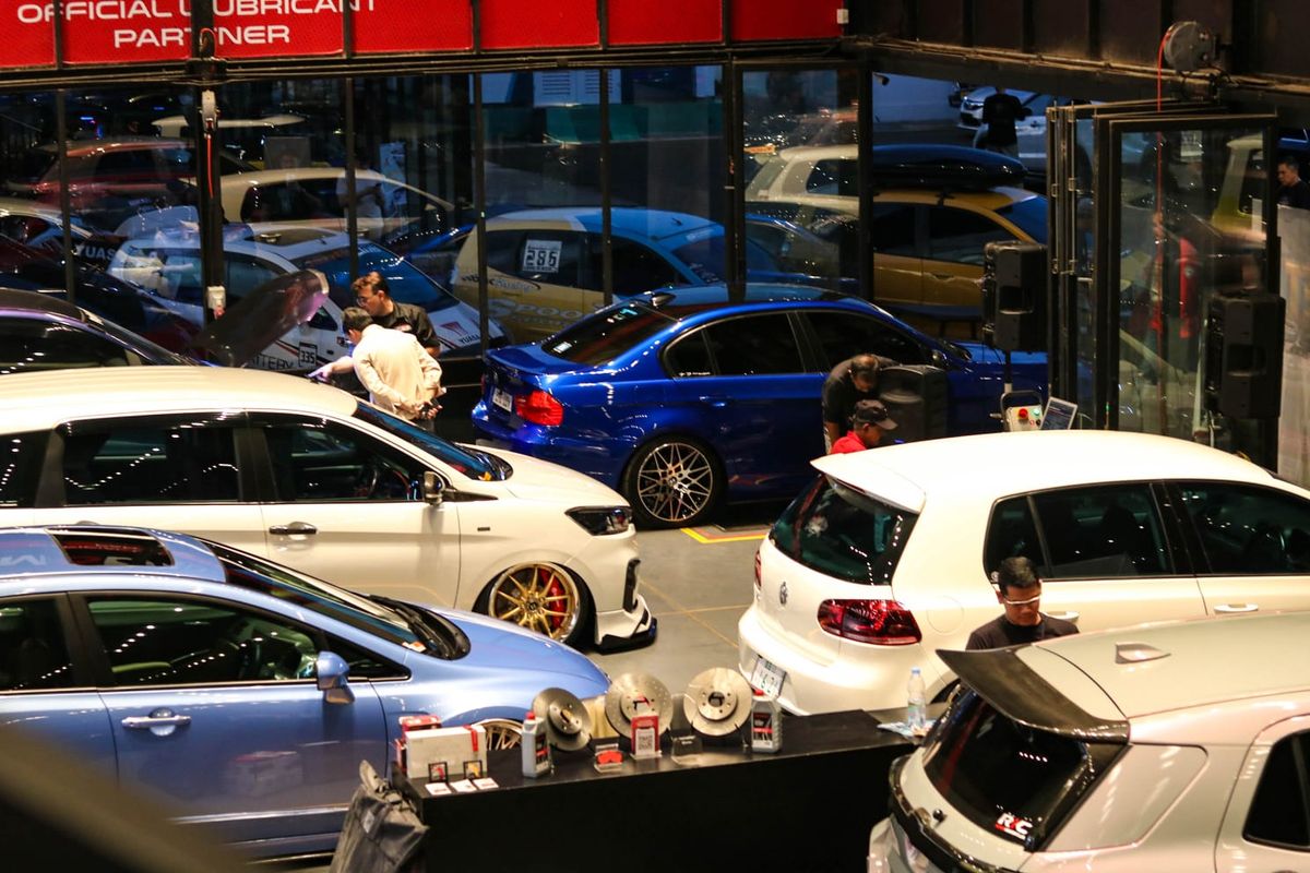 Komunitas, mobil, komunitas mobil, car meet up, indonesia community, Indonesia Community Gelar Car Meet Up Night, Diikuti 18 Komunitas Mobil