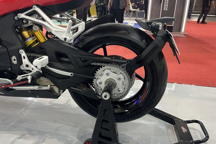 QJMotor Super9, Jakarta Fair 2025, MV Agusta, jakarta fair 2025, motor sport retro modern, QJMotor Super9 Hadir di Jakarta Fair, Mirip MV Agusta Superveloce