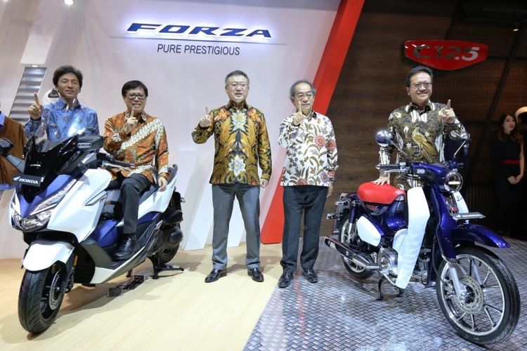 motor CBU, harga motor, Alasan Harga Motor CBU Bisa Sangat Mahal, Ini Penyebab Utamanya