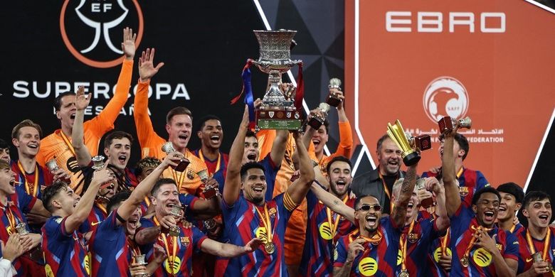Hansi Flick, Barcelona, Liga Spanyol, Joan Laporta, Deco, Victor Font, LaLiga, Masa Depan Hansi Flick di Barcelona: Dicintai Pemain, tapi Bisa Hengkang jika Joan Laporta Kalah
