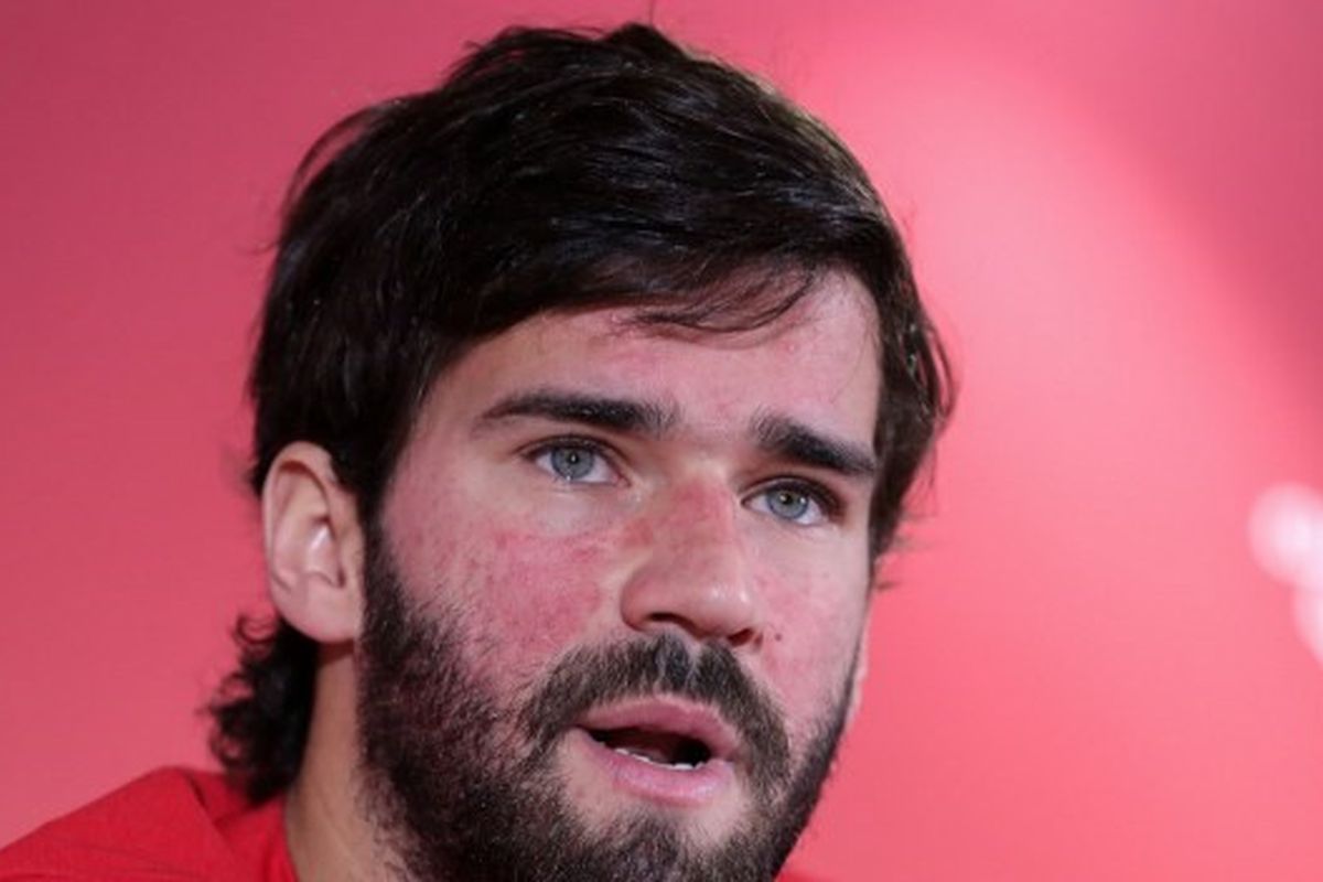 Liverpool, Arne Slot, Mohamed Salah, Liga Champions, Inter Milan, liga champions, Alisson Becker, Alisson Tanggapi Keras Mo Salah dan Tegaskan Skuad Liverpool Masih Dukung Arne Slot