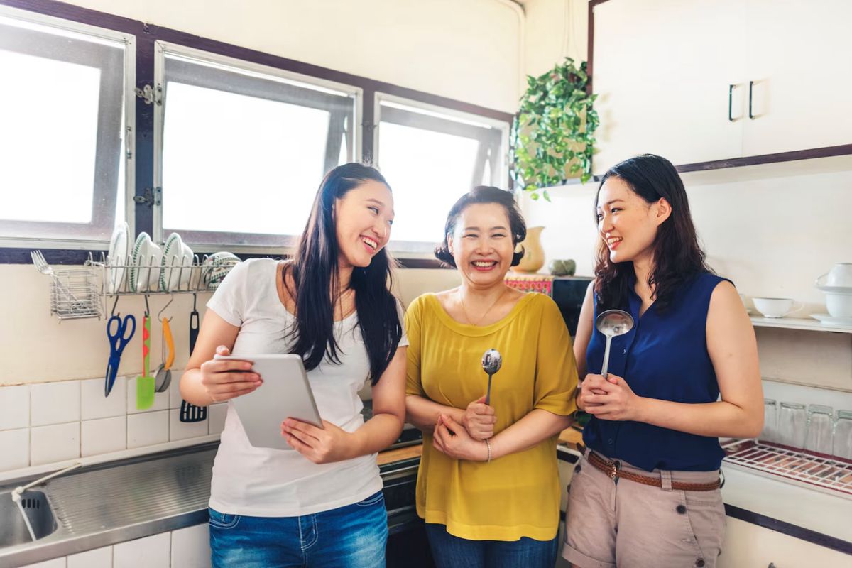 Hari Perempuan Internasional, Sejarah Hari Perempuan Internasional 8 Maret, Berawal dari Perjuangan Buruh, Berawal dari gerakan buruh perempuan, Usulan dari aktivis perempuan di konferensi internasional, Mengapa diperingati setiap 8 Maret?, Menjadi peringatan global