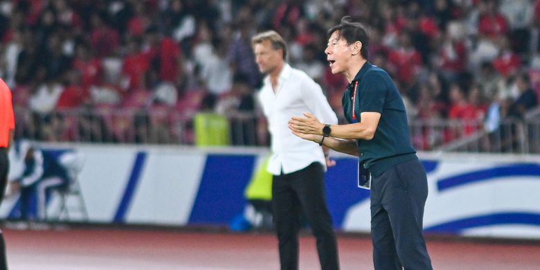 Shin Tae-yong, Liga Korea Selatan, Ulsan HD, Kim Pan-gon, Shin Tae-Yong, K League, Shin Tae-yong Ditawari Ulsan HD Gantikan Kim Pan-gon