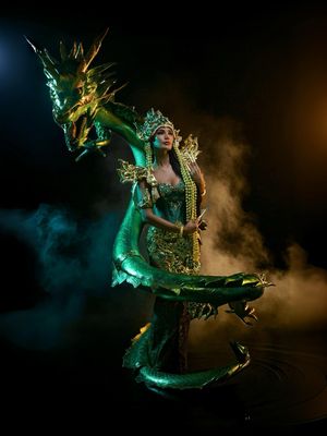 Nyi Roro Kidul, Miss Grand International 2025, vina anggi sitorus, miss grand indonesia 2025, vina anggi sitorus nyi roro kidul, Gaya Vina Anggi Sitorus Kenakan Kostum “Nyi Roro Kidul” di Miss Grand International 2025