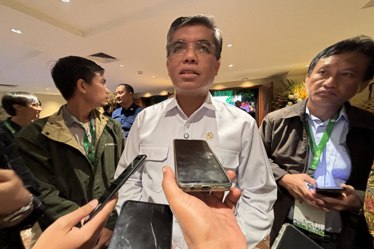 Menaker, Menaker Yassierli, UMP 2026, kenaikan ump 2026, Kenaikan UMP 2026, Menaker Yassierli: Perlu Kajian Mendalam dan Dialog Sosial, Dialog Sosial dengan Buruh dan Pengusaha, Putusan Mahkamah Konstitusi Jadi Acuan, Usulan Buruh dan Sikap Pengusaha, Kenaikan UMP 2026 Ditetapkan Presiden