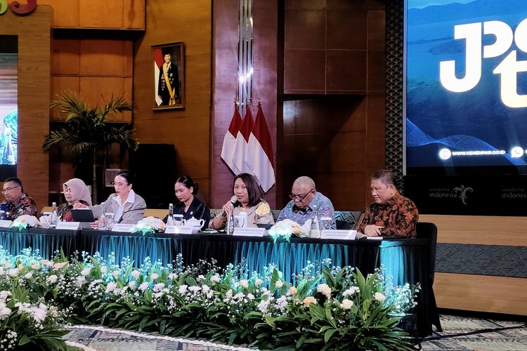 wisatawan mancanegara, Pemeintah Bidik 17,6 Juta Wisatawan Mancanegara pada 2026, Apa Strateginya?