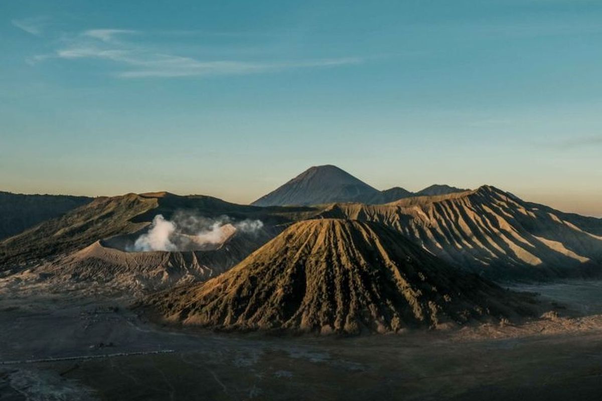 gunung, jalur pendakian, rekomendasi gunung, pendaki pemula, Ingin Naik Gunung? Ini 10 Rekomendasi Gunung untuk Pemula dan Tips Persiapannya