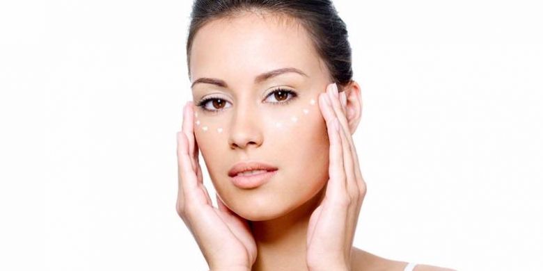 peptide, Manfaat Kandungan Peptide untuk Atasi Kantung Mata, Cara kerja peptide pada kulit, Perhatikan efek sampingnya, Hindari perawatan injeksi, Panduan mengaplikasikan krim mata