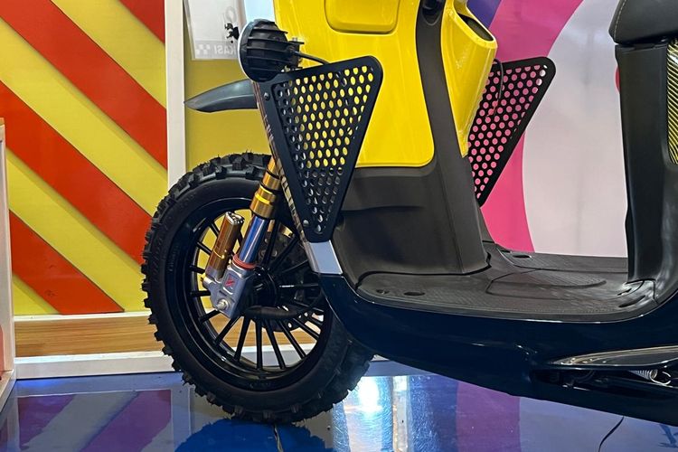 Yamaha Fazzio, Fazzio, modifikasi, Yamaha Fazzio Hybrid, Fazzio Modifest 2025, Modifikasi Yamaha Fazzio Bergaya Trail, Terinspirasi Kamen Rider