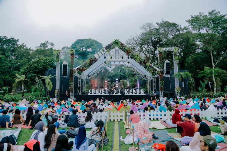 Sunset di Kebun, Kebun Raya Bogor, Sunset di Kebun Series 2026, TMII, Kebun Raya Bali, Harga tiket Sunset di Kebun 2026, Sunset di Kebun 2026, Festival Musik Sunset di Kebun 2026 Hadir Lagi, dari Bogor sampai Bali