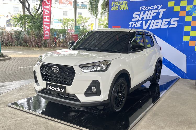 otomotif, Daihatsu, mobil, Daihatsu Rocky, Rocky, Daihatsu Rocky Facelift Tidak Meluncur Bareng Raize