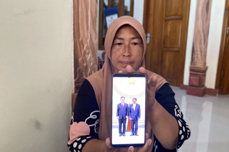 Korea Selatan, Kisah Sugianto, Pekerja Migran Indonesia yang Selamatkan Lansia di Korsel dan Akan Difilmkan, Penghargaan dari Presiden Korea Selatan, Pemberian visa jangka panjang, Respons keluarga, Diangkat ke layar lebar