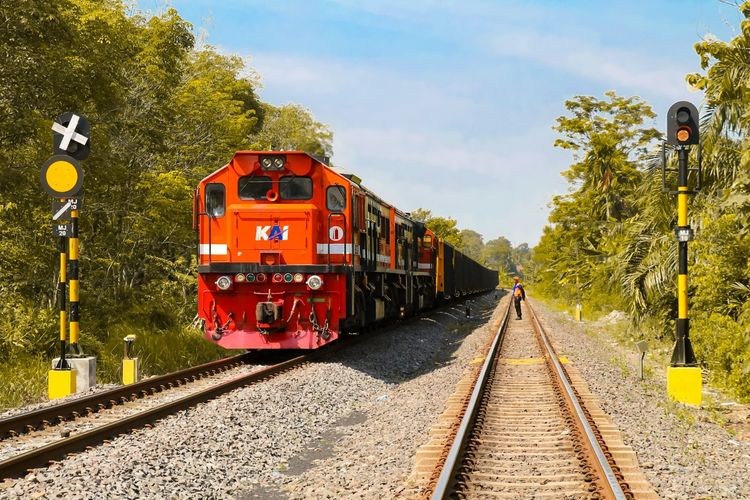 lowongan kerja, PT KAI, lulusan SMA, PT Kereta Api Indonesia, Cek Syarat Lowongan Kerja KAI 2025, Pendaftaran Online Dibuka 30 Agustus–1 September