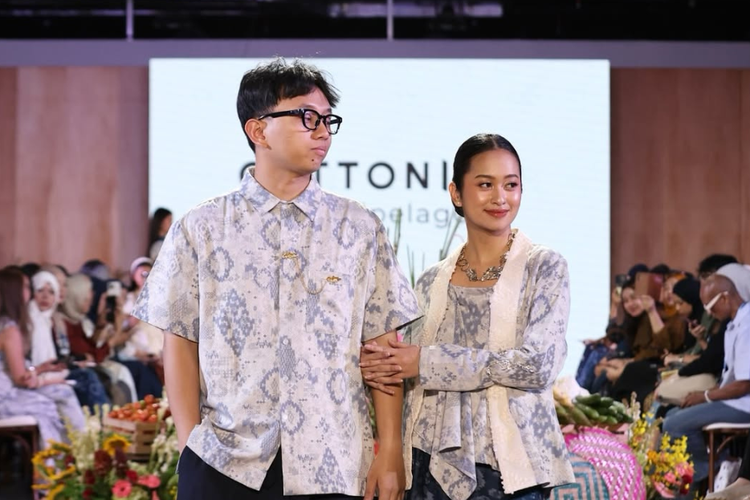 runway, CottonInk, CottonInk Archipelago, Fashion, CottonInk Archipelago Ramu Wastra Nusantara Jadi Ready-to-Wear Modern