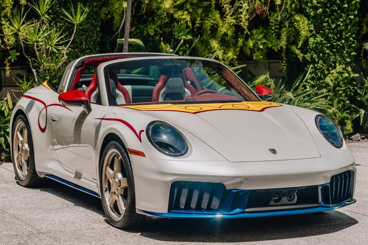 Toy Story, Porsche, Buzz Lightyear, Woody, Toy Story 5, Porsche Rilis 911 Bertema Toy Story 5, Dijual Untuk Amal