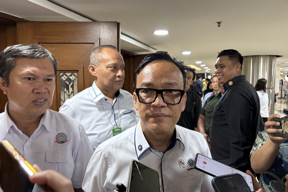 immanuel ebenezer OTT KPK, Noel Wamenaker ditangkap, Prabowo Mania 08 bela Immanuel Ebenezer, daftar kendaraan mewah OTT KPK Noel, relawan Prabowo Mania siapkan pengacara, status hukum Immanuel Ebenezer, Tak Mau Immanuel Ebenezer Dipenjara, Prabowo Mania 08 Siapkan Pengacara