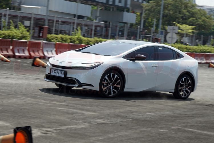 otomotif, Auto2000, insentif mobil listrik, Insentif mobil hybrid, Auto2000 Harap Insentif Mobil Hybrid Dilanjutkan