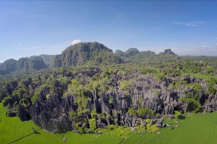 Gunung Bulusaraung, Pesawat ATR 42-500 Diduga Jatuh di Puncak Gunung Bulusaraung, Berapa Ketinggiannya?