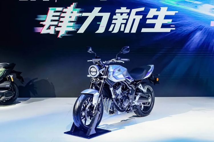 CB400 Super Four, mesin empat silinder, Menerka Generasi Baru CB400 Super Four dari Teaser Honda 2026