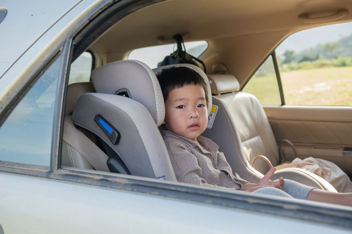 anak tantrum, penyebab anak tantrum, anak tantrum di mobil, mencegah anak tantrum, mengatasi anak tantrum, anak tantrum di perjalanan, anak tantrum di jalan, cara mencegah anak tantrum, Anak Tantrum di Mobil, Ketahui Penyebab dan Cara Mengatasinya