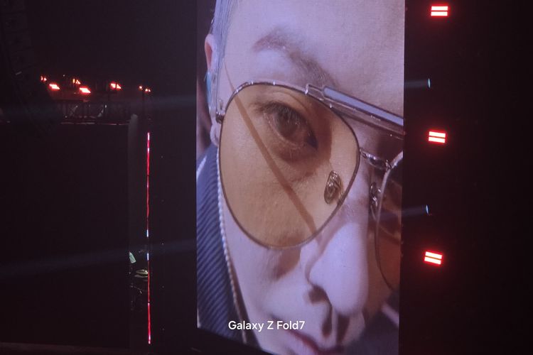 konser, Samsung, Samsung Galaxy Z Fold 7, konser g dragon, gdragon jakarta, gdragon 2025, Kamera 200 MP Samsung Z Fold 7 Dipakai Rekam Konser G-Dragon Jakarta, Ini Hasilnya, Makin jernih, bye-bye noise, Hasil kamera ultrawide dan telephoto, Foto nyaman di layar lebar, Generative Edit yang makin pintar