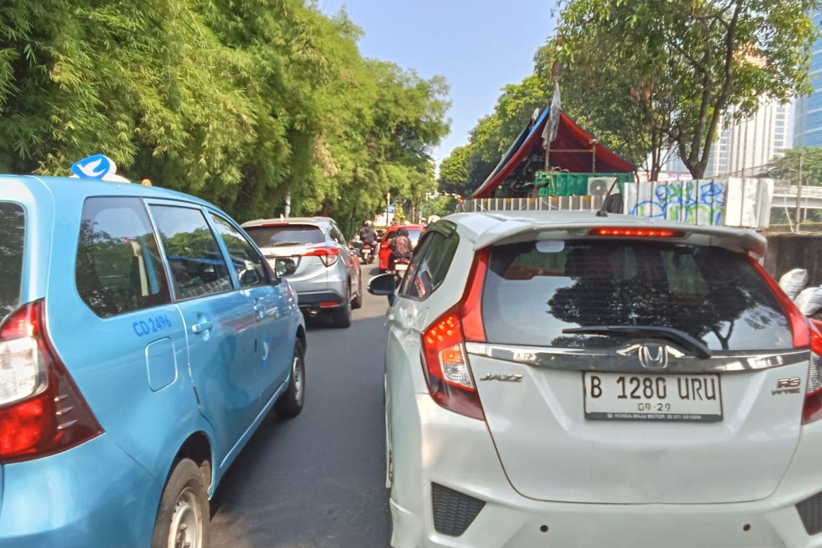 TB Simatupang, rekayasa lalu lintas, kendaraan umum, alternatif, jalan tb simatupang, Pilihan Kendaraan Umum Lewat Jalan TB Simatupang Saat Rekayasa Lalu Lintas