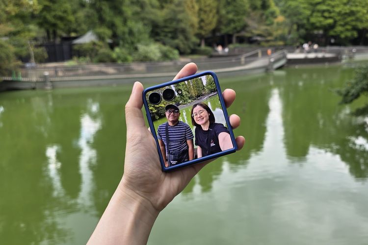 Android, Samsung, Traveling, flex cam, samsung z flip 7, samsung galaxy z flip 7, fitur flex cam, Travelling Tak Perlu Bawa Tripod, Flex Cam di Samsung Z Flip 7 Jadi Solusi