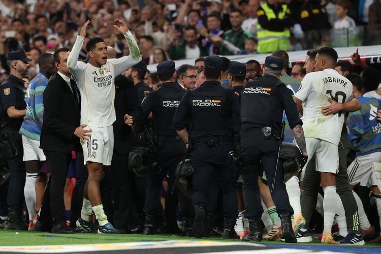 Barcelona, Real Madrid, El Clasico, Dani Carvajal, Liga Spanyol, Real Madrid Vs Barcelona, Hasil Real Madrid vs Barcelona, Vinicius Jr, LaLiga, Skor Real Madrid vs Barcelona, Lamine Yamal, Isyarat Tangan Dani Carvajal Bakar Amarah Lamine Yamal, El Clasico Pun Membara...