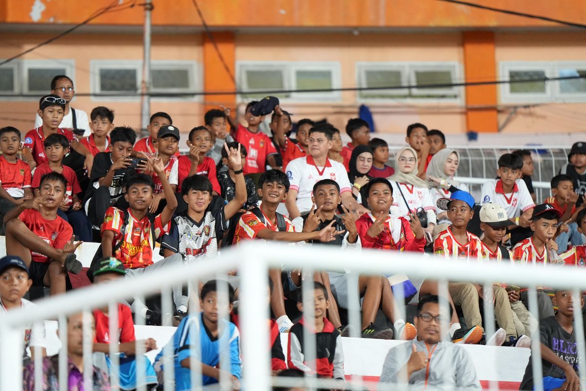Ternate, program, Super League, Malut United, Super League 2025-2026, Stadion Kie Raha, Kartu Malut United Hebat Pasti Bisa, Malut United Ajak 4.000 Anak Rasakan Atmosfer Super League di Gelora Kie Raha