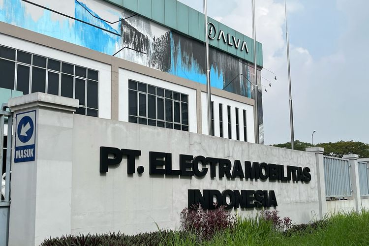Motor Listrik, TKDN, Kendaraan Nasional, Prabowo Subianto, Proyek Motor Nasional: Basis Riset & Produksi di Indonesia