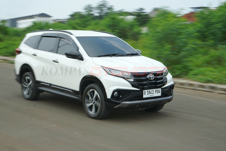 Hyundai, Wuling, daftar harga mobil, Suzuki, Daihatsu Rocky, Raize, LSUV, Fronx, Daihatsu Rocky Bersolek, Cek Daftar Harga Terbaru LSUV Oktober 2025