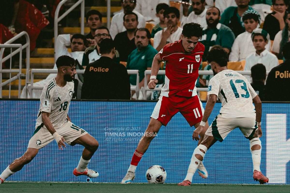 Patrick Kluivert, Kevin Diks, timnas Indonesia, Indonesia vs Arab Saudi, Kualifikasi Piala Dunia 2026 Zona Asia, Hasil Indonesia vs Arab Saudi, Kluivert Tak Punya Rencana Cadangan
