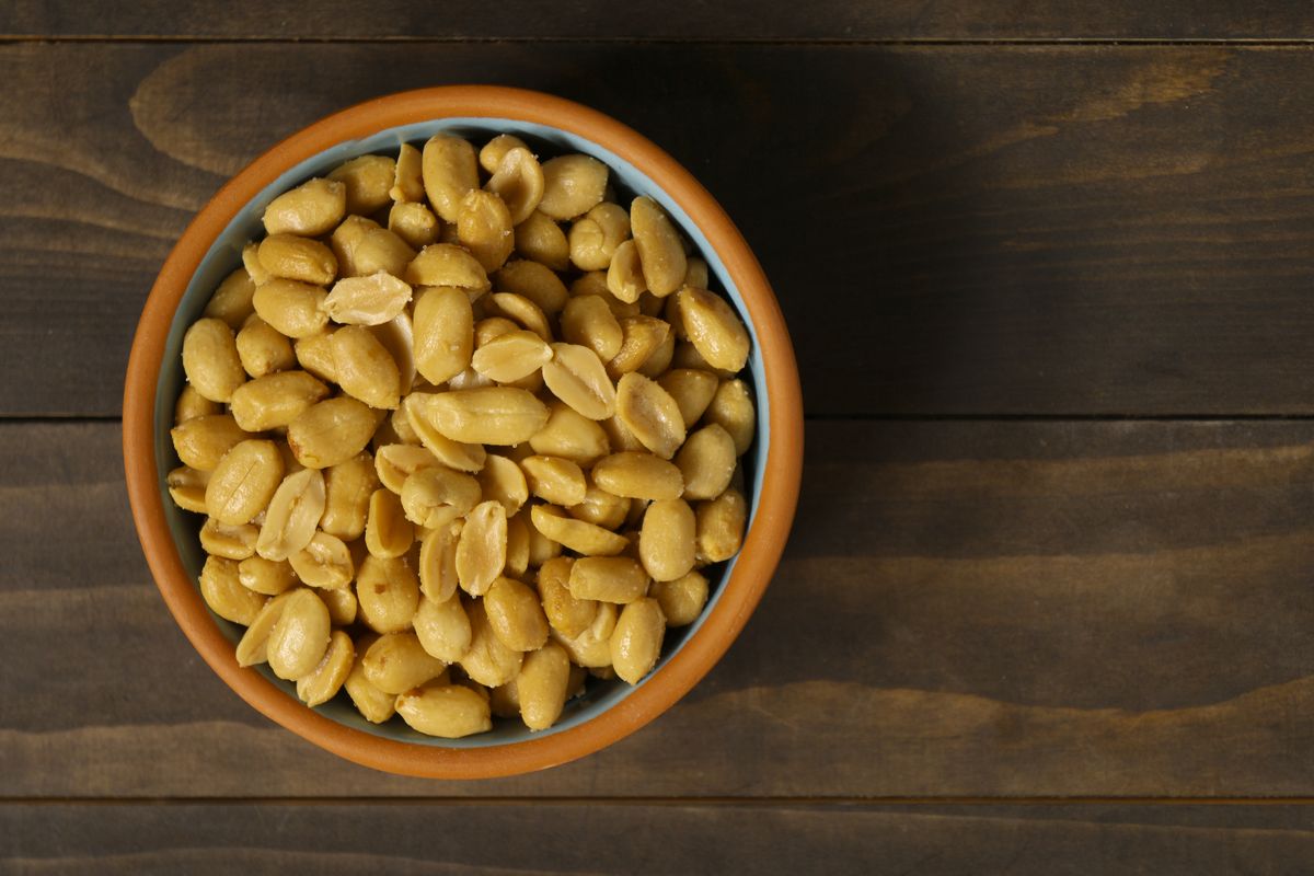 kacang goreng bawang putih, cara bikin kacang goreng gurih, cara bikin kacang goreng yang enak dan gurih, kacang goreng bawang putih tanpa santan, Cara Bikin Kacang Goreng Tanpa Santan, Renyah Beraroma Modal 3 Bahan, Resep Kacang Goreng Bawang Putih, Cara Membuat Kacang Goreng, Tips Supaya Kacang Goreng Tetap Renyah, Ide Penyajian dan Peluang Usaha