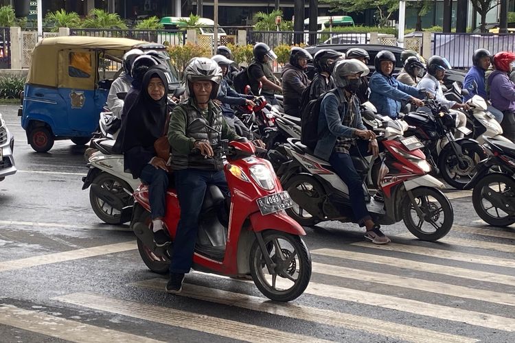 penjualan motor, opsen pajak, Opsen Pajak Belum Berdampak pada Penjualan Motor Tahun 2025