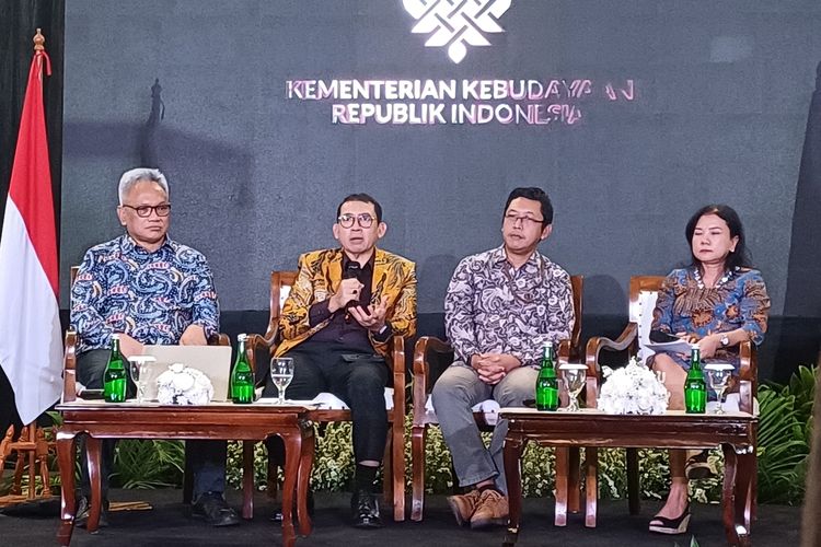 Pusaka Pangeran Diponegoro, Keris Pangeran Diponegoro, keris nogo siluman, keris nogo siluman luk 13, sejarah keris nogo siluman, Keris Nogo Siluman, Pusaka Pangeran Diponegoro yang Hilang, Diperdebatkan, dan Akan Pulang Lagi ke Tanah Air, Jejak Hilang Sejak 1830, Simbol Naga dalam Pusaka, Perjalanan Keris Nogo Siluman ke Belanda, Pemulangan 2020 dan Perdebatan Panjang, Rencana Pemulangan Keris Nogo Siluman pada 2025, Simbol Perlawanan dan Kedaulatan Budaya