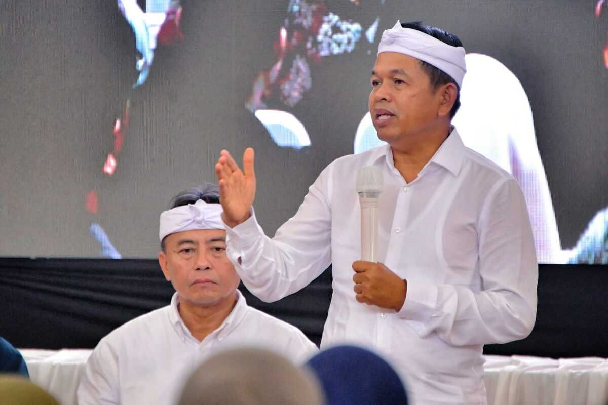 Dedi Mulyadi, gubernur jawa barat, pemerintah daerah, Menteri Keuangan, Purbaya Yudhi Sadewa, APBD deposito, Dedi Mulyadi Kritik Purbaya Soal Pemda Parkir Duit di Bank: Rugikan Daerah yang Baik