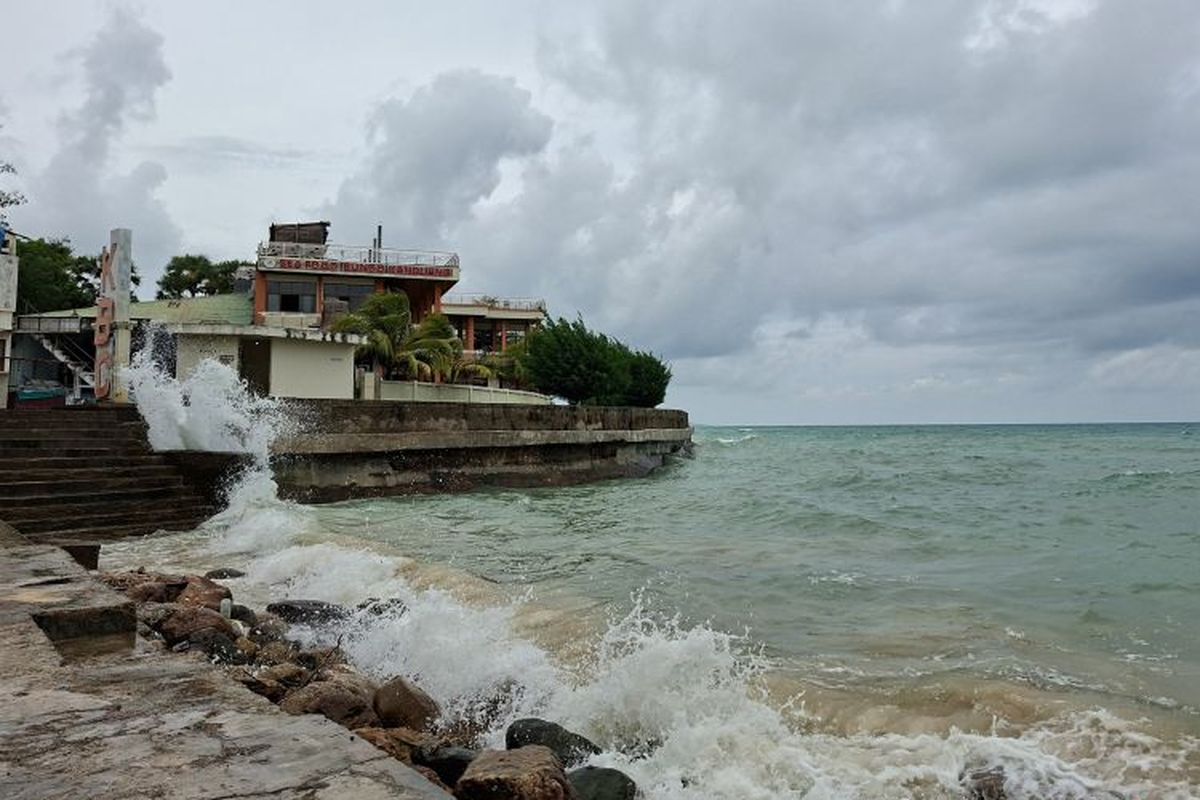BMKG: Waspada Gelombang 2,5 Meter di Laut NTT pada 5-8 Februari 2026