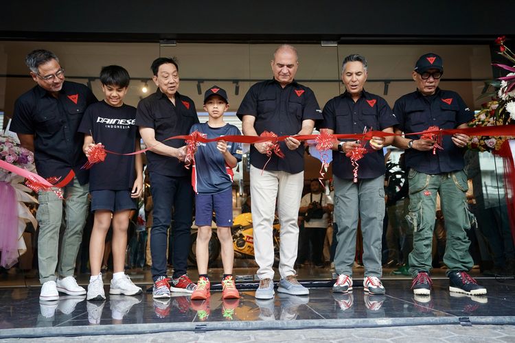 riding gear, perlengkapan, roda dua, bikers, Dainese, Dainese Hadir di Indonesia, Lengkap dengan Divisi Custom Work