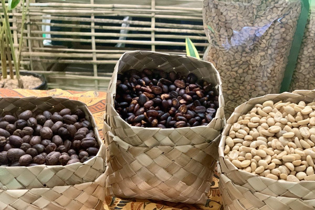 emas hitam, Masjid Cut Meutia, Menyusuri Jejak Emas Hitam di Jakarta Bersama Kompas.com, 1. Berangkat dari Menteng, 2. Eskalator pertama di Indonesia, 3. Aneka toko kopi, 4. Jalan Sabang, 5. Cupping kopi